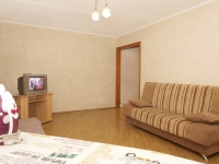 2-комнатная квартира посуточно Улан-Удэ, Борсоева , 73: Фотография 3