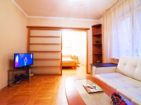 2-комнатная квартира посуточно Казань, улица Абсалямова, 28: Фотография 4
