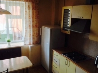1-комнатная квартира посуточно Ижевск, Ворошилова, 105: Фотография 3