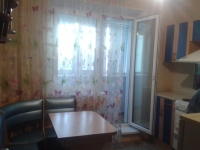 1-комнатная квартира посуточно Челябинск, звенигородская, 68: Фотография 2