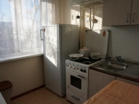 2-комнатная квартира посуточно Барнаул, Cтроителей, 35: Фотография 4