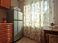 1-комнатная квартира посуточно Екатеринбург, Щорса, 105: Фотография 3