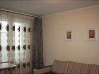 2-комнатная квартира посуточно Тюмень, Севастопольская, 33 кор. 3: Фотография 2