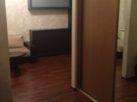 2-комнатная квартира посуточно Кемерово, пр. Ленина, 134: Фотография 3