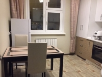 1-комнатная квартира посуточно Кемерово, пр-т Ленина , 73: Фотография 4