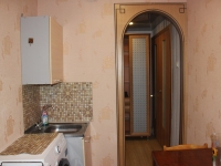 2-комнатная квартира посуточно Тюмень,  Республики, 14: Фотография 3