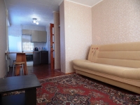 2-комнатная квартира посуточно Тюмень,  Орджоникидзе, 56: Фотография 3