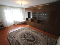 2-комнатная квартира посуточно Тюмень,  Комсомольская, 56: Фотография 3