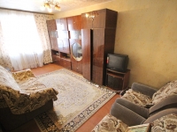2-комнатная квартира посуточно Тюмень,  Энергетиков, 53, корп. 1: Фотография 3