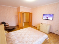 1-комнатная квартира посуточно Красноярск, Алексеева, 89: Фотография 3