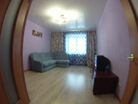 2-комнатная квартира посуточно Тюмень,  Одесская, 39: Фотография 4