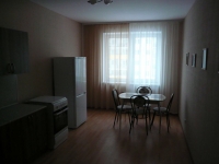 2-комнатная квартира посуточно Тюмень,  Рижская, 43: Фотография 3