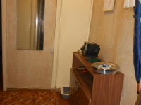 2-комнатная квартира посуточно Тюмень,  Республики, 90: Фотография 3