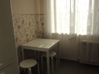 2-комнатная квартира посуточно Тюмень,  Орджоникидзе, 16 корп. 1: Фотография 3