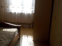 2-комнатная квартира посуточно Тюмень,  Парфенова, 26: Фотография 2
