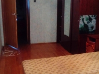 2-комнатная квартира посуточно Тюмень,  Одесская, 44: Фотография 2