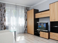 1-комнатная квартира посуточно Кемерово, пр. Комсомольский , 43б: Фотография 2