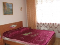 2-комнатная квартира посуточно Тюмень, Самарцева , 3: Фотография 2