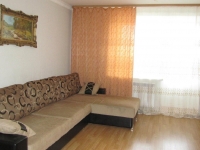 2-комнатная квартира посуточно Тюмень, Самарцева , 3: Фотография 3