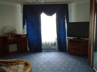3-комнатная квартира посуточно Тюмень,  Комсомольская, 56: Фотография 4