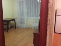 1-комнатная квартира посуточно Тюмень,  50 лет Октября, 62а, корп. 1: Фотография 3