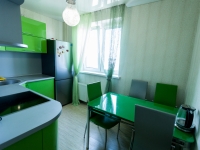 2-комнатная квартира посуточно Тюмень, Пермякова, 76: Фотография 9
