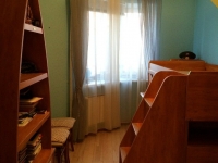 3-комнатная квартира посуточно Тюмень,  Урицкого, 44: Фотография 3