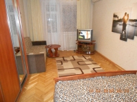 1-комнатная квартира посуточно Кемерово, Ул. Волгоградская , 25: Фотография 2