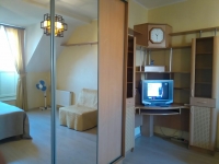 1-комнатная квартира посуточно Санкт-Петербург, ул. мытнинская , 2: Фотография 2