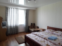 1-комнатная квартира посуточно Севастополь, пр. Античный, 66: Фотография 2