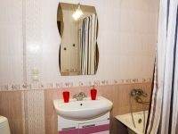 1-комнатная квартира посуточно Омск, Жукова, 144: Фотография 2