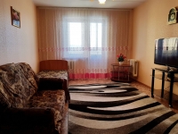 2-комнатная квартира посуточно Нижнекамск, Шинников, 33а: Фотография 2