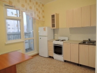 2-комнатная квартира посуточно Кемерово, 2-я заречная, 8: Фотография 3