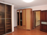 3-комнатная квартира посуточно Кемерово, Бульвар-строителей, 22: Фотография 4