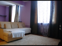 2-комнатная квартира посуточно Кемерово, Весенняя, 13: Фотография 3