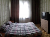 2-комнатная квартира посуточно Ижевск, Красноармейская, 67: Фотография 2