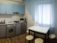 3-комнатная квартира посуточно Ижевск, Вадима Сивкова , 88: Фотография 5