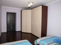 2-комнатная квартира посуточно Алматы, Шарипова, 124: Фотография 4