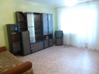 2-комнатная квартира посуточно Тюмень, Севастопольская, 4: Фотография 2