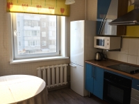 2-комнатная квартира посуточно Красноярск, 78 Добровольческой Бригады, 7: Фотография 4
