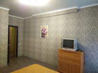 2-комнатная квартира посуточно Таганрог, Свободы, 17к2: Фотография 3