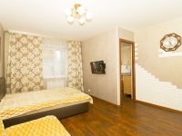 1-комнатная квартира посуточно Екатеринбург, Челюскинцев, 33: Фотография 2