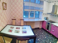 3-комнатная квартира посуточно Тюмень, Мельникайте, 102: Фотография 3