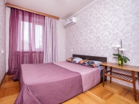 2-комнатная квартира посуточно Краснодар, Яна Полуяна, 60: Фотография 2