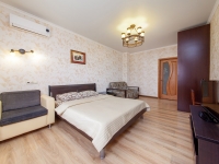 1-комнатная квартира посуточно Краснодар, Кубанская наб., 62: Фотография 2