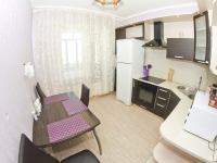 2-комнатная квартира посуточно Сургут, Игоря Киртбая, 17: Фотография 10