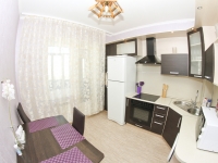 2-комнатная квартира посуточно Сургут, Игоря Киртбая, 17: Фотография 11