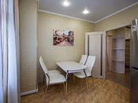 1-комнатная квартира посуточно Белгород, Гостенская, 16: Фотография 9