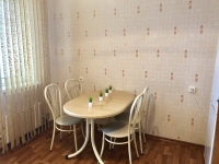 2-комнатная квартира посуточно Нижний Новгород, улица Карла Маркса, 48: Фотография 8