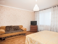 1-комнатная квартира посуточно Екатеринбург, Декабристов , 77б: Фотография 2